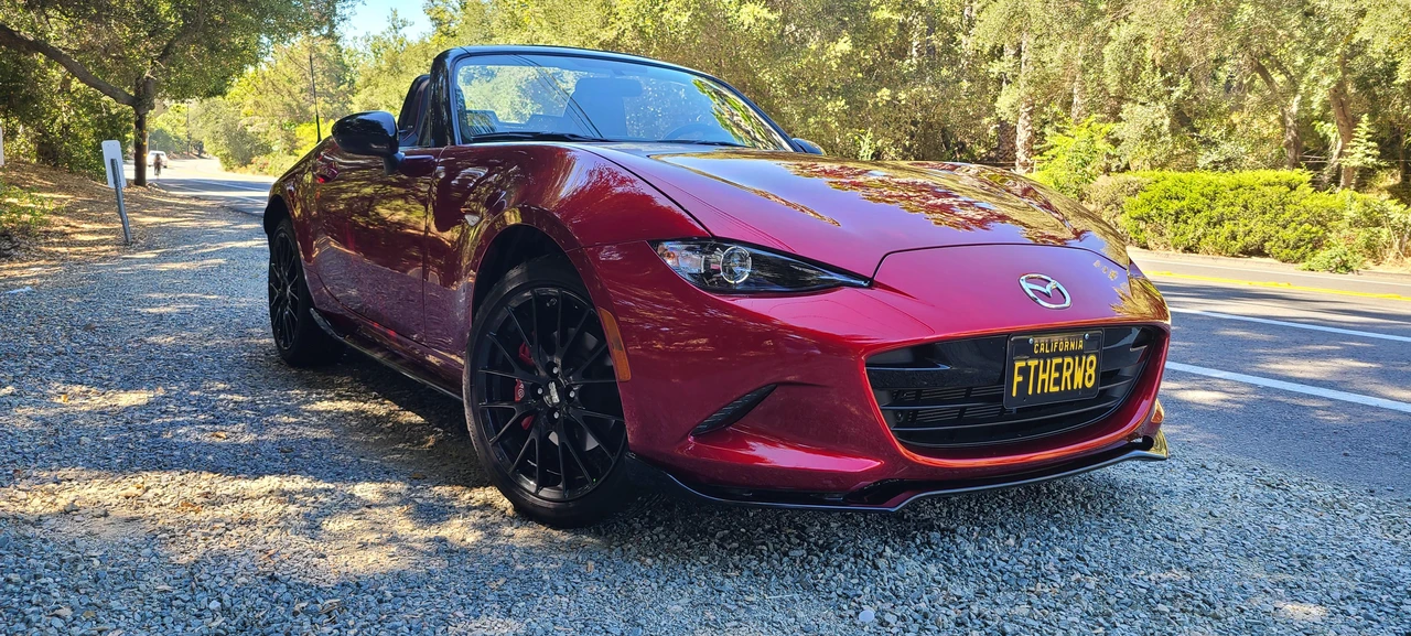 2019 Mazda ND MX-5 Miata - Image 2 of 31