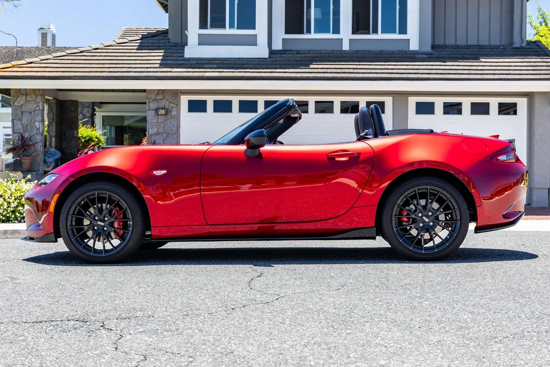 2019 Mazda ND MX-5 Miata - Image 10 of 31