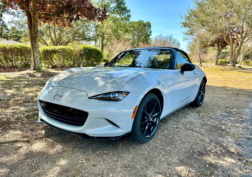 2019 Mazda ND MX-5 Miata - Image 9 of 31