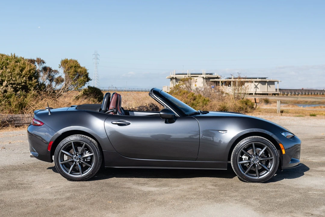 2019 Mazda ND MX-5 Miata - Image 7 of 31
