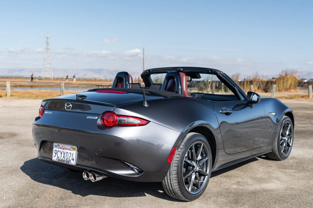 2019 Mazda ND MX-5 Miata - Image 6 of 31