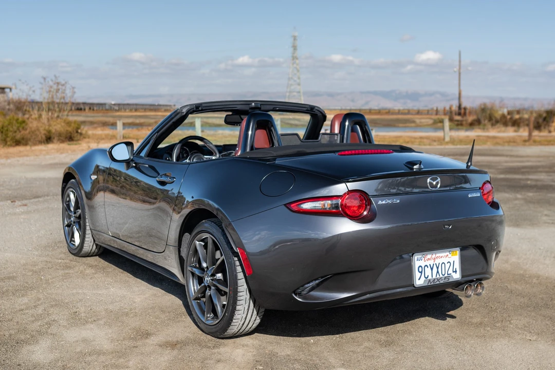2019 Mazda ND MX-5 Miata - Image 3 of 31