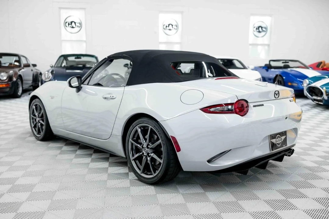 2019 Mazda ND MX-5 Miata - Image 7 of 31