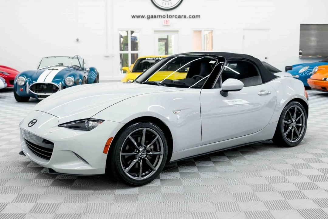 2019 Mazda ND MX-5 Miata - Image 4 of 31