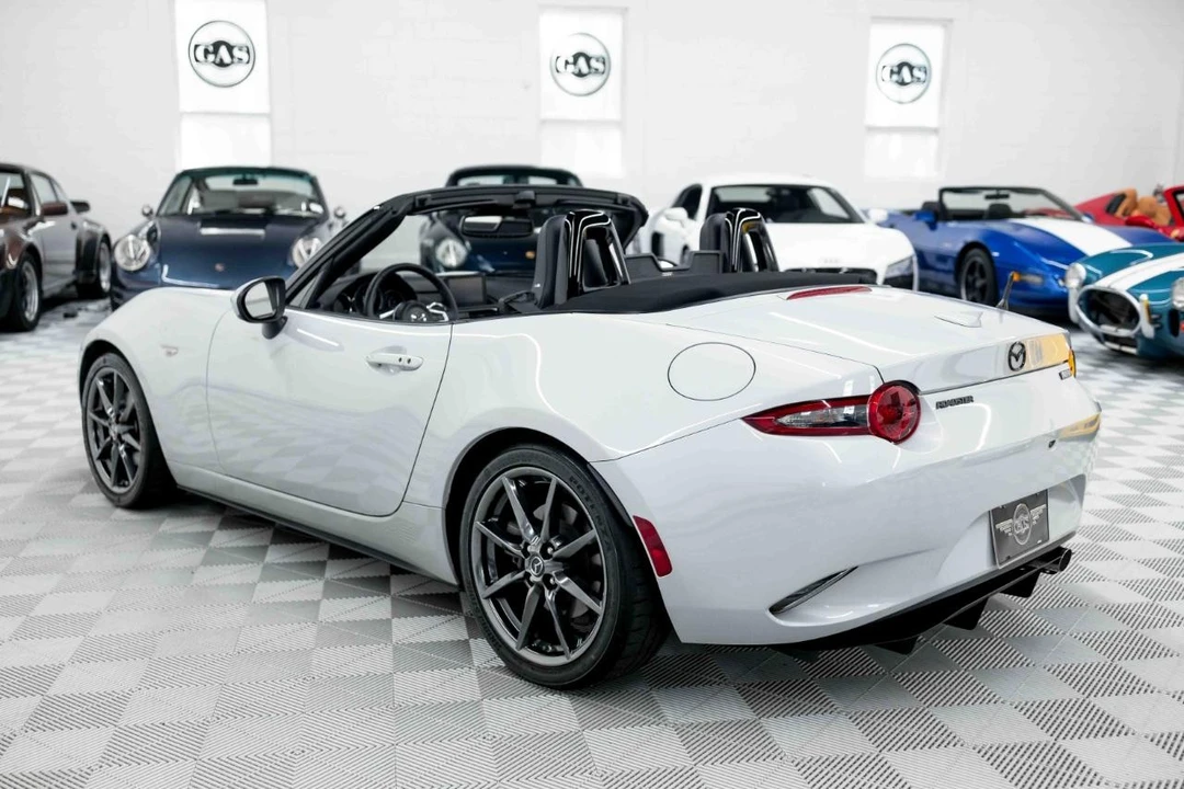 2019 Mazda ND MX-5 Miata - Image 14 of 31