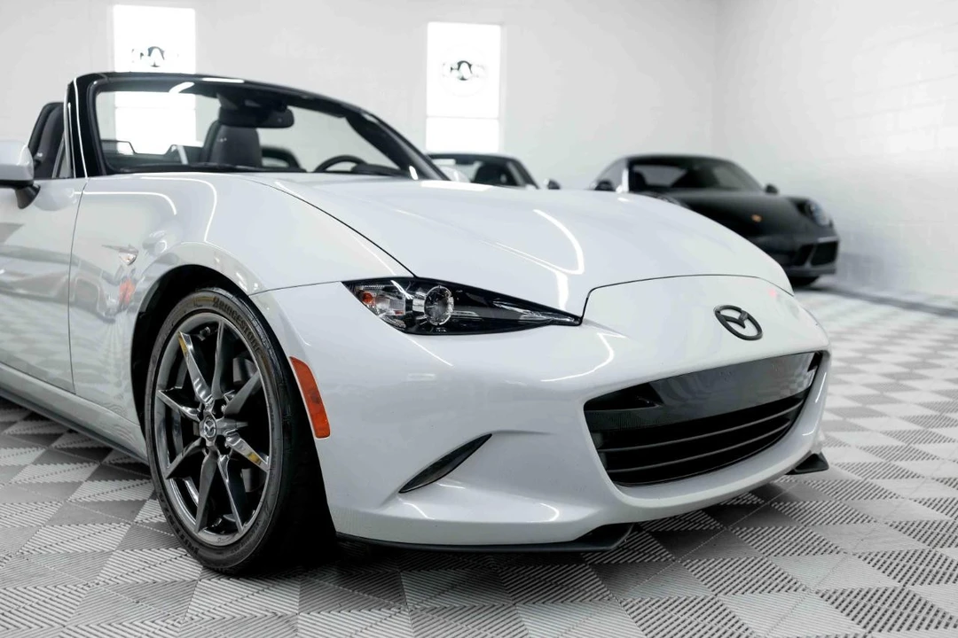 2019 Mazda ND MX-5 Miata - Image 19 of 31