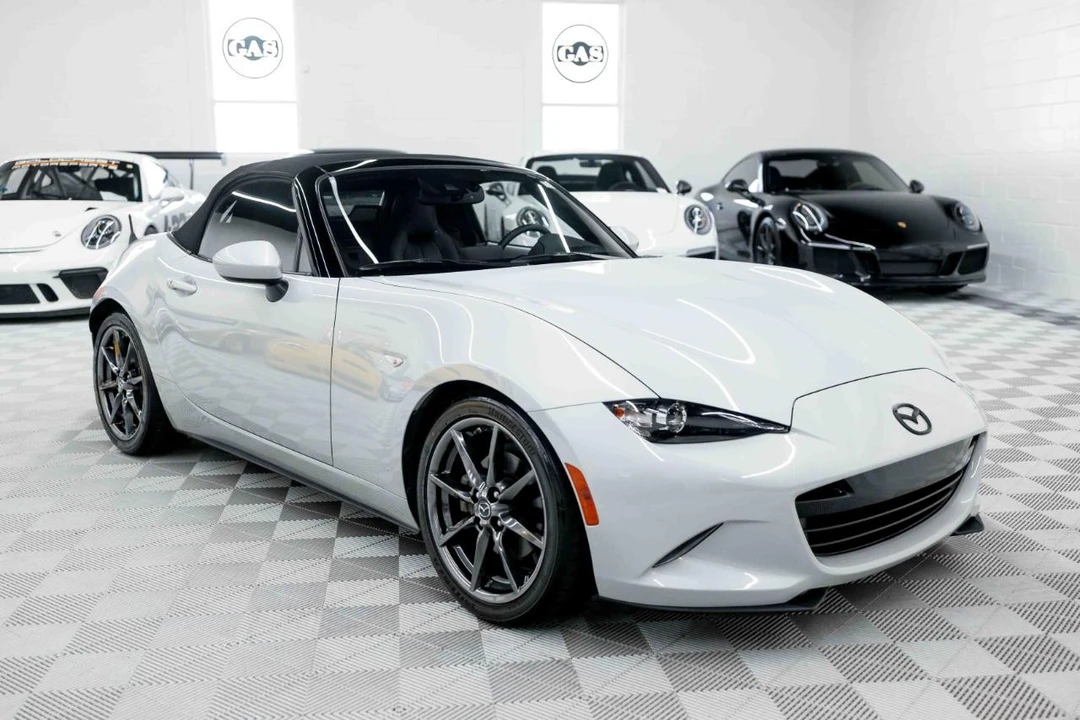 2019 Mazda ND MX-5 Miata - Image 5 of 31