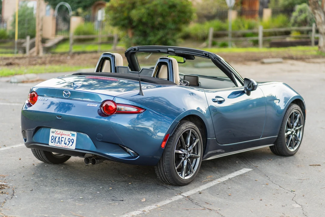 2019 Mazda ND MX-5 Miata - Image 17 of 31