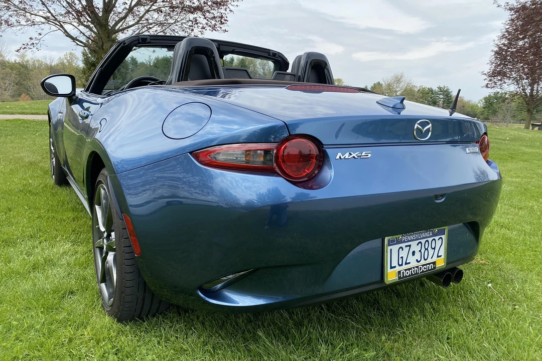 2019 Mazda ND MX-5 Miata - Image 16 of 31