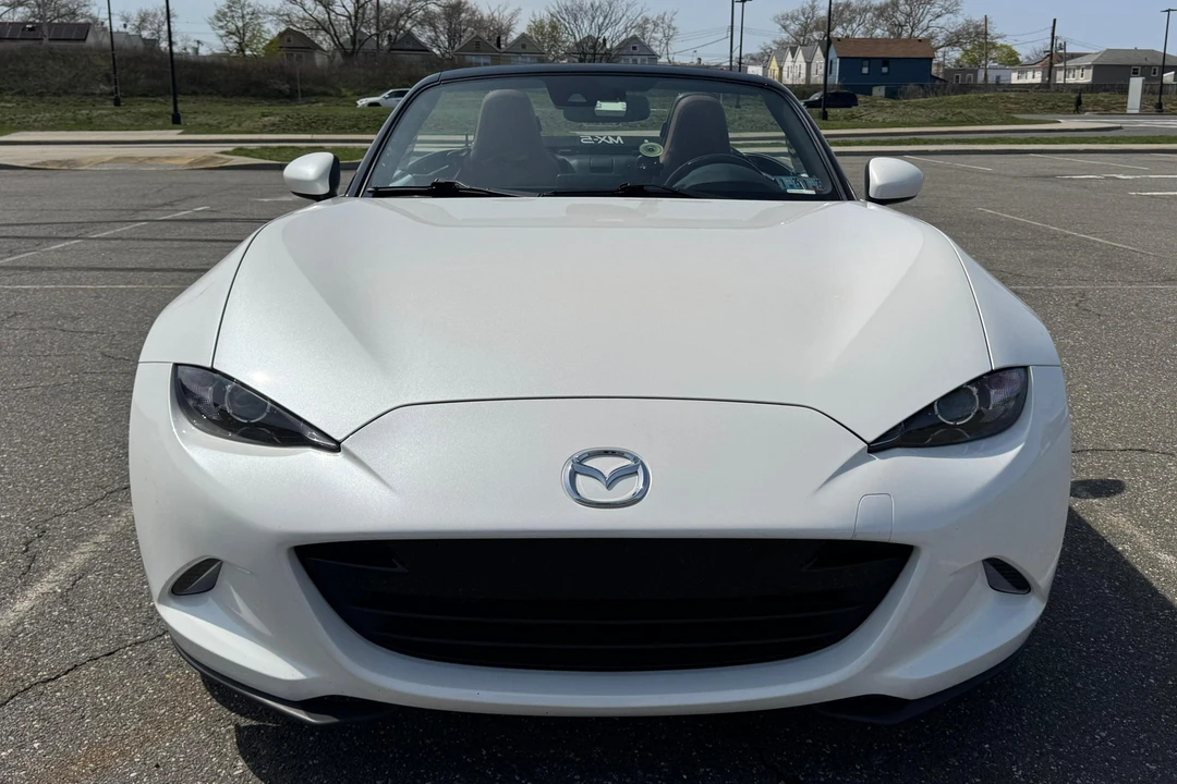 2019 Mazda ND MX-5 Miata - Image 2 of 31