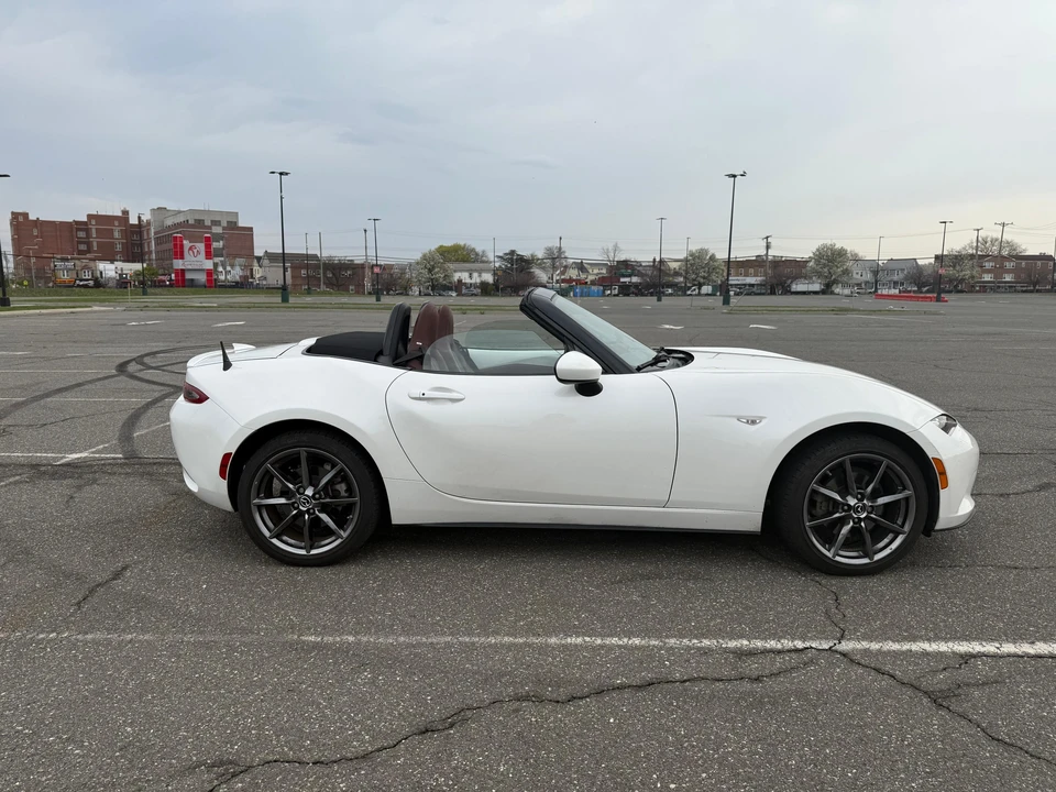 2019 Mazda ND MX-5 Miata - Image 11 of 31