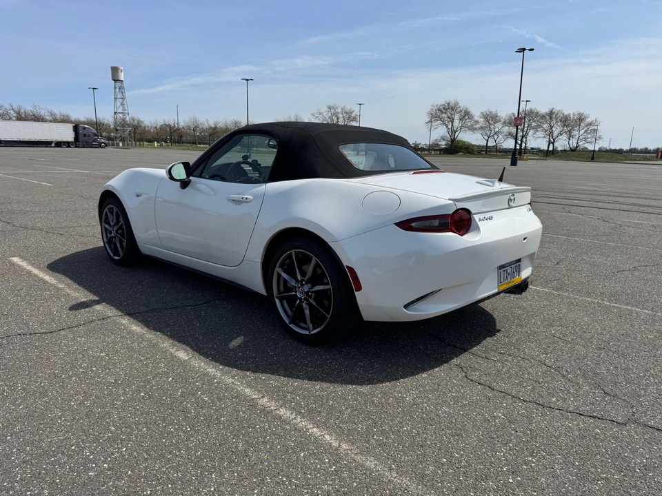 2019 Mazda ND MX-5 Miata - Image 16 of 31