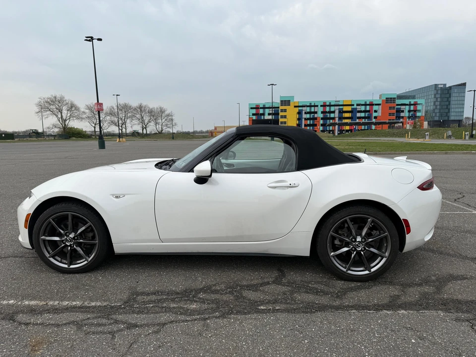 2019 Mazda ND MX-5 Miata - Image 14 of 31