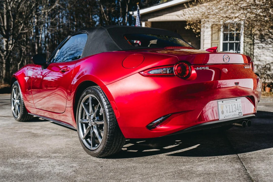 2019 Mazda ND MX-5 Miata - Image 4 of 31