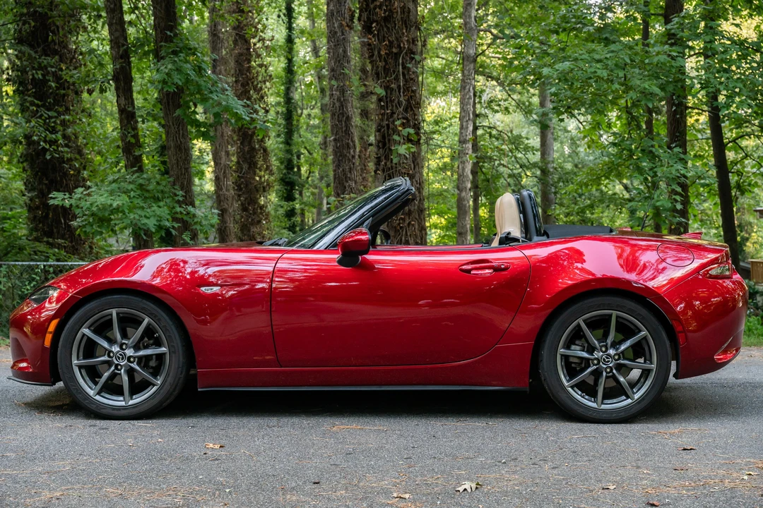 2019 Mazda ND MX-5 Miata - Image 7 of 31