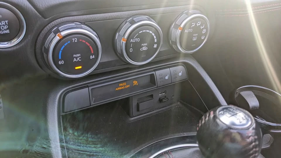 2019 Mazda ND MX-5 Miata - Image 13 of 19