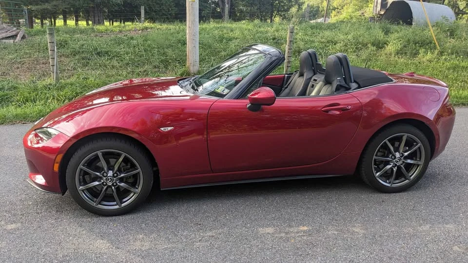 2019 Mazda ND MX-5 Miata - Image 2 of 19