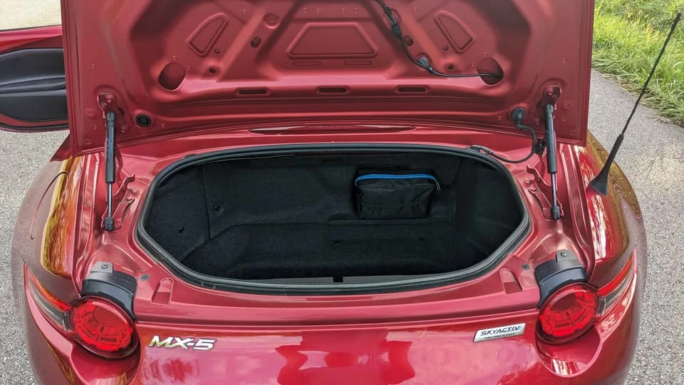 2019 Mazda ND MX-5 Miata - Image 16 of 19
