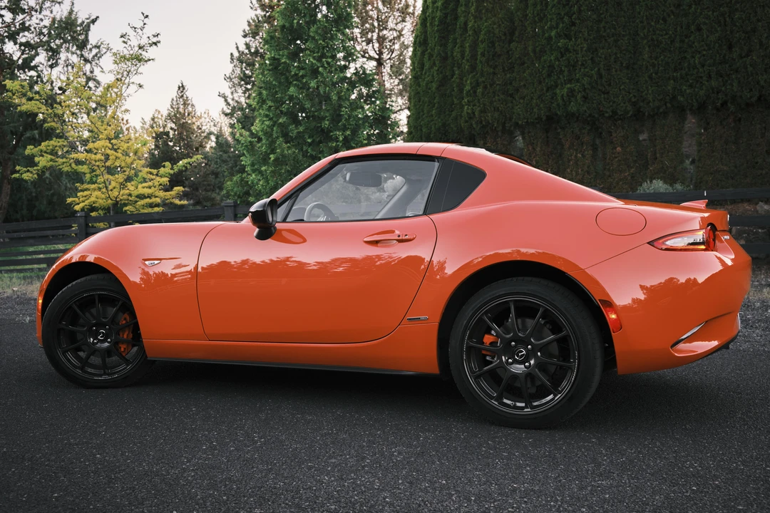 2019 Mazda ND MX-5 Miata - Image 16 of 31