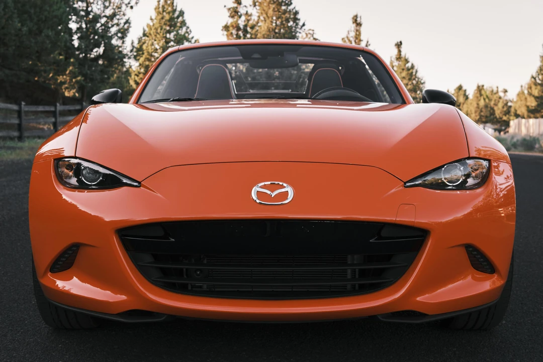 2019 Mazda ND MX-5 Miata - Image 2 of 31
