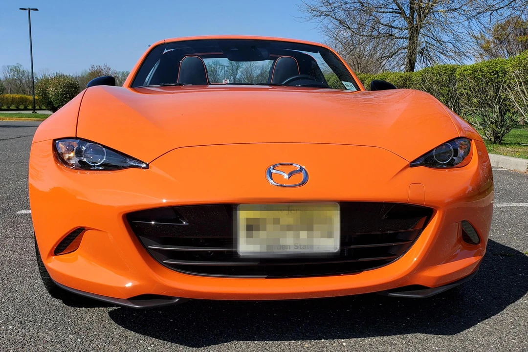 2019 Mazda ND MX-5 Miata - Image 2 of 31