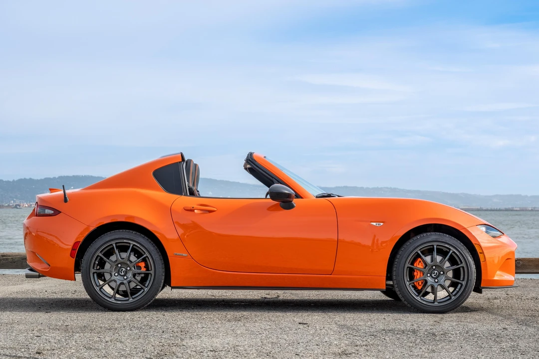 2019 Mazda ND MX-5 Miata - Image 8 of 31