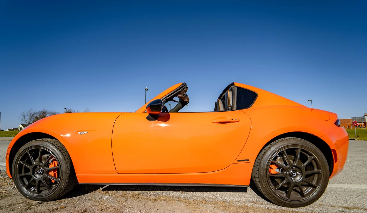 2019 Mazda ND MX-5 Miata - Image 9 of 31