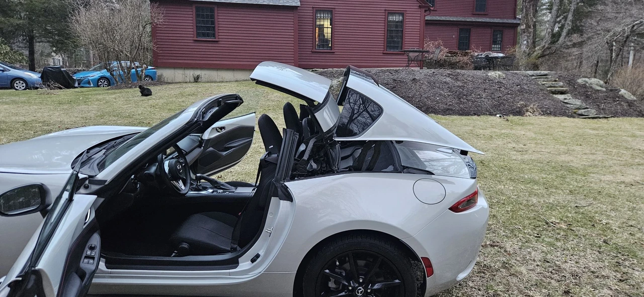 2019 Mazda ND MX-5 Miata - Image 12 of 31