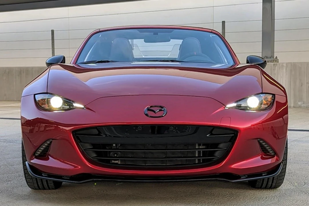 2019 Mazda ND MX-5 Miata - Image 2 of 31