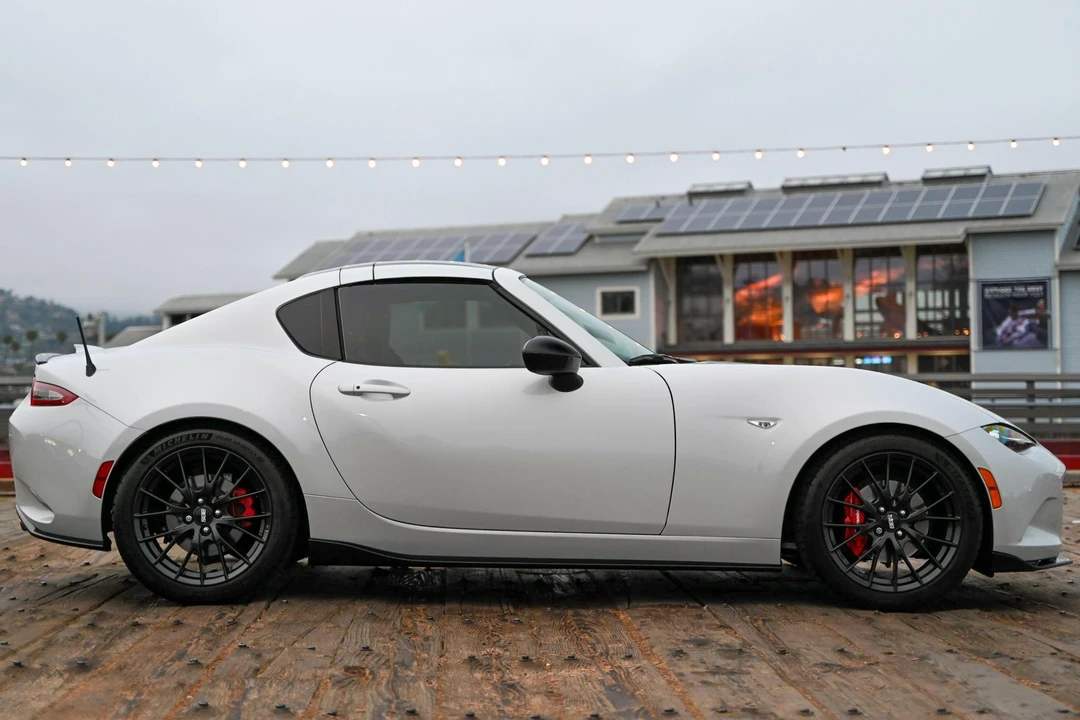 2019 Mazda ND MX-5 Miata - Image 3 of 31