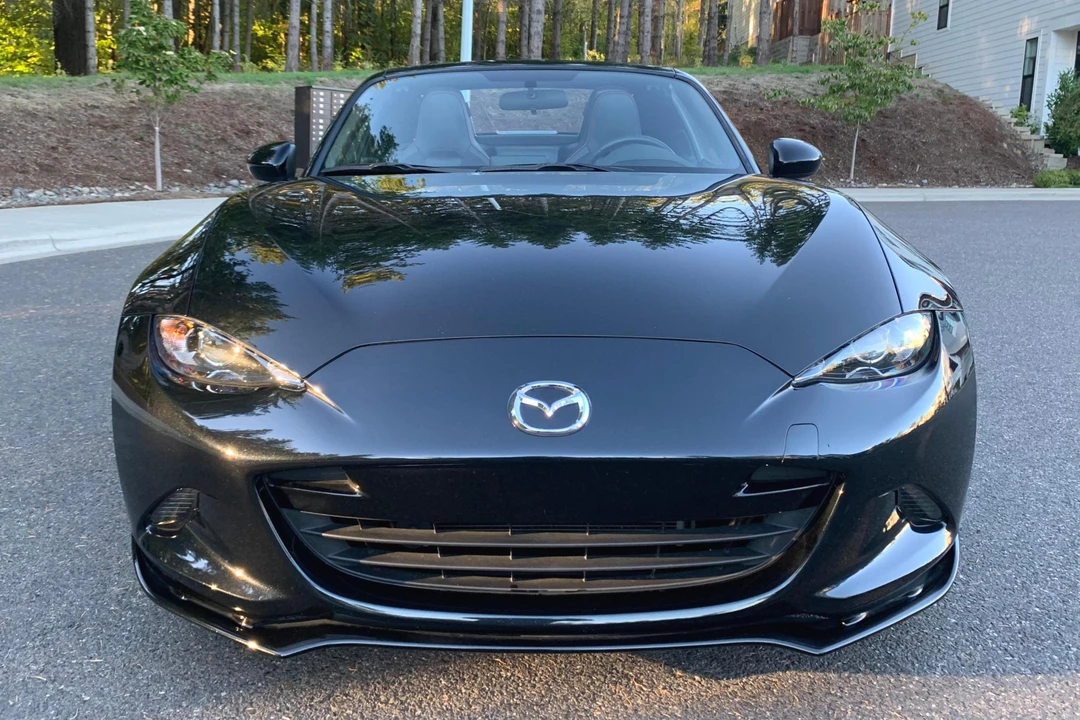 2019 Mazda ND MX-5 Miata - Image 2 of 31