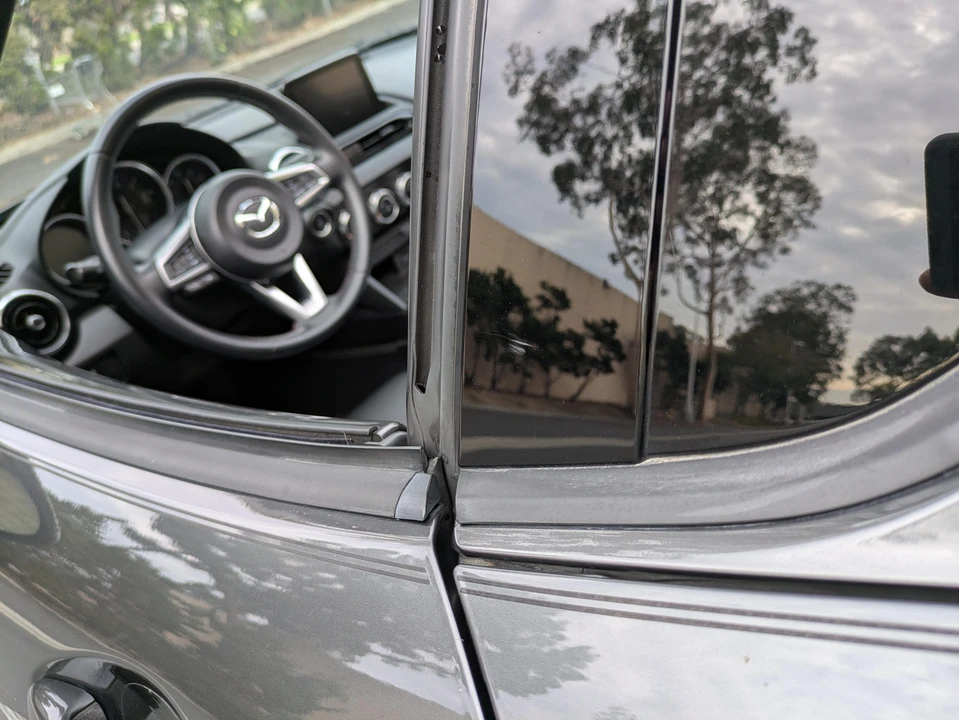 2019 Mazda ND MX-5 Miata - Image 19 of 31