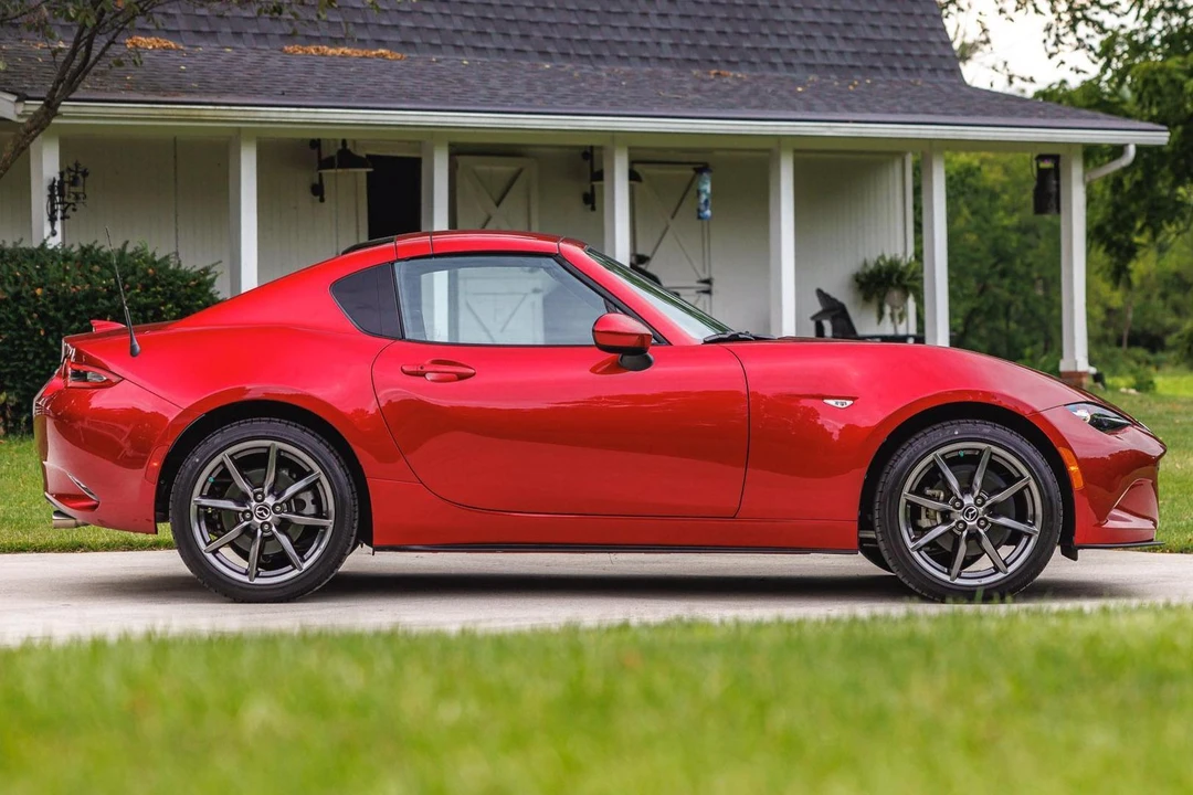 2019 Mazda ND MX-5 Miata - Image 3 of 31