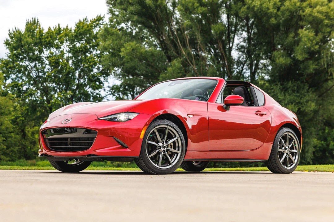 2019 Mazda ND MX-5 Miata - Image 8 of 31