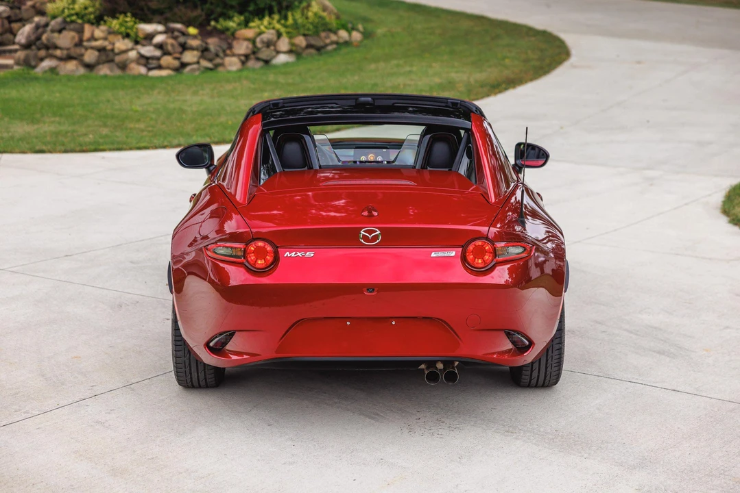 2019 Mazda ND MX-5 Miata - Image 11 of 31