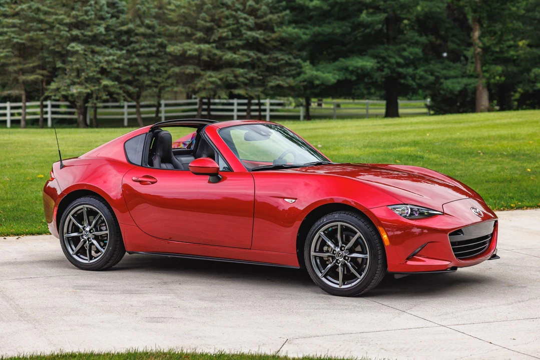 2019 Mazda ND MX-5 Miata - Image 17 of 31