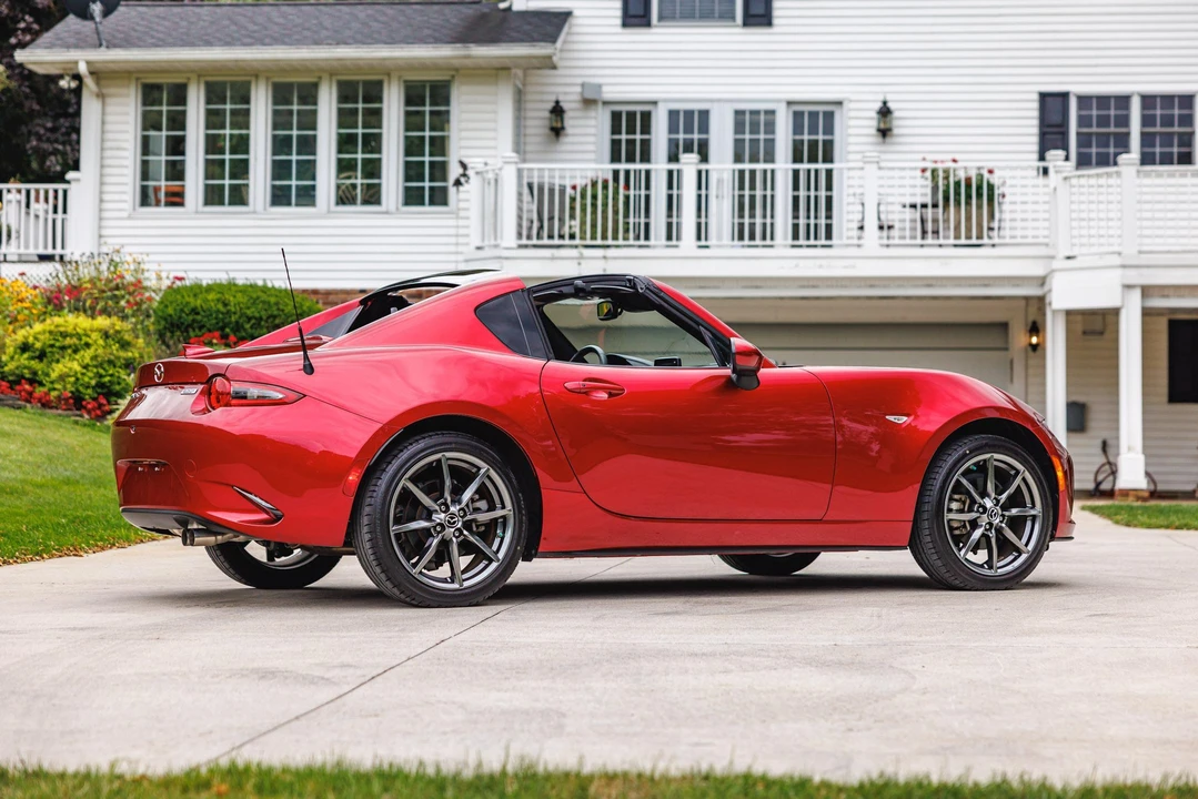 2019 Mazda ND MX-5 Miata - Image 14 of 31