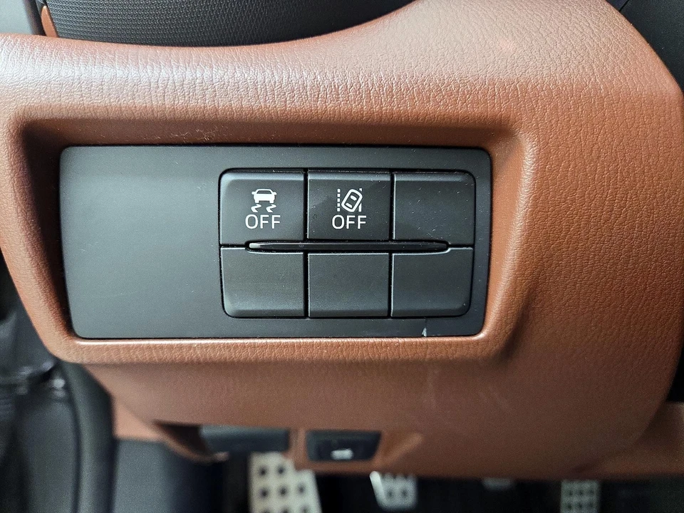 2019 Mazda ND MX-5 Miata - Image 14 of 25