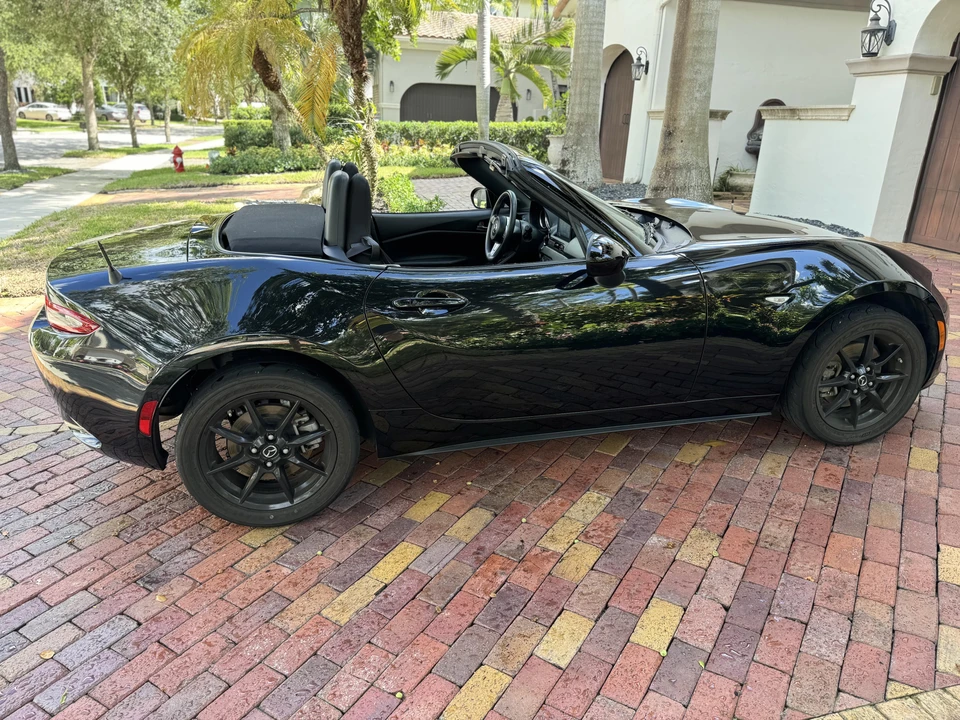 2019 Mazda ND MX-5 Miata - Image 17 of 31