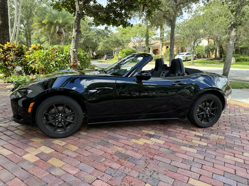 2019 Mazda ND MX-5 Miata - Image 8 of 31