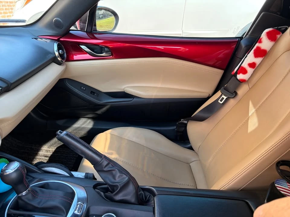 2019 Mazda ND MX-5 Miata - Image 4 of 10