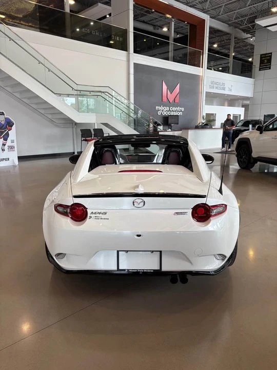 2019 Mazda ND MX-5 Miata - Image 4 of 8