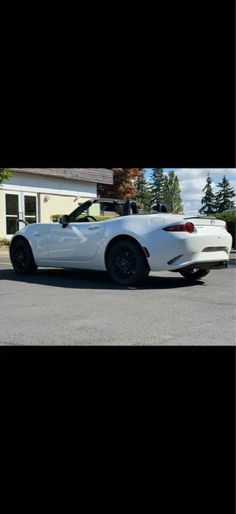 2019 Mazda ND MX-5 Miata - Image 11 of 20