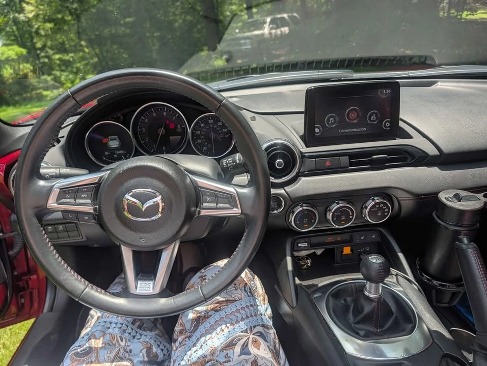 2019 Mazda ND MX-5 Miata - Image 5 of 10