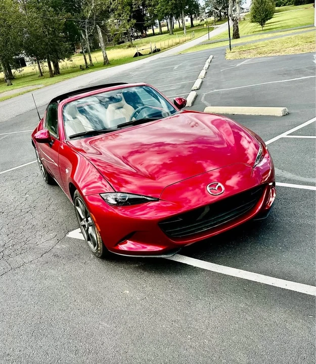 2019 Mazda ND MX-5 Miata - Image 9 of 17