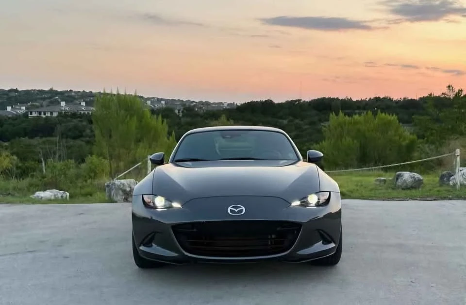 2019 Mazda ND MX-5 Miata - Image 5 of 10