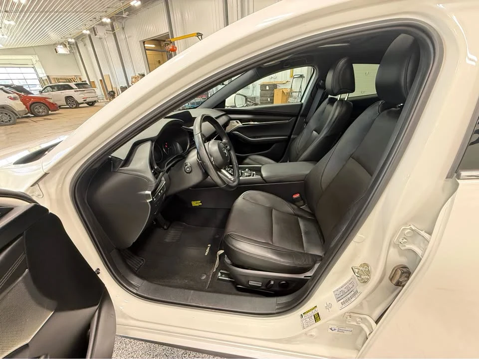 2019 Mazda Mazda 3 4th Gen - Image 9 of 16