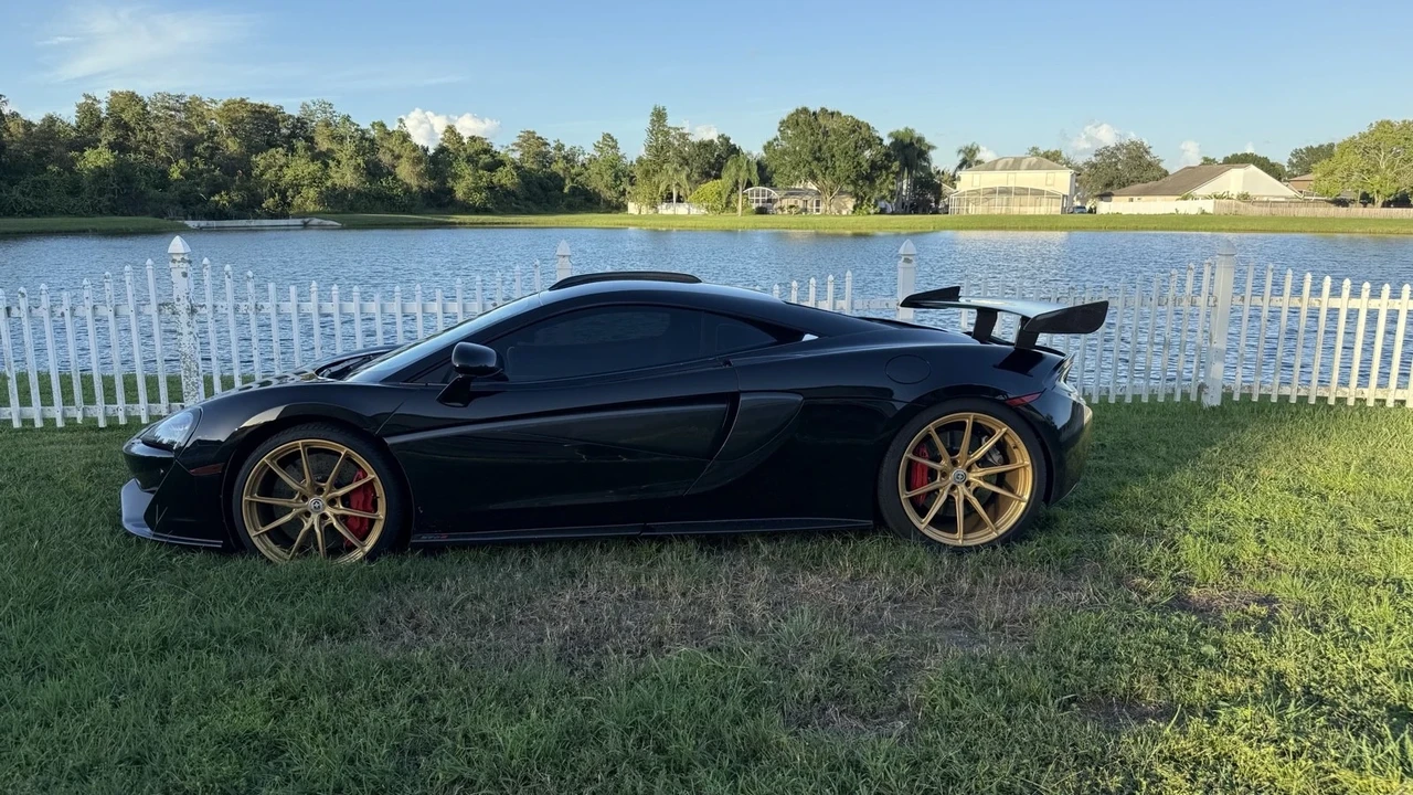 2019 McLaren 570 - Image 6 of 15