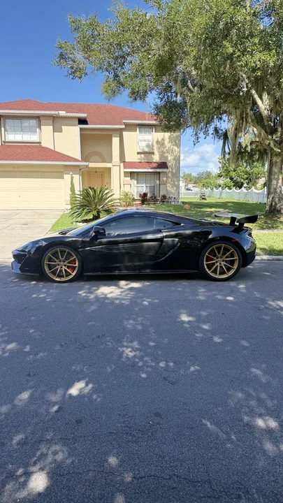 2019 McLaren 570 - Image 2 of 15