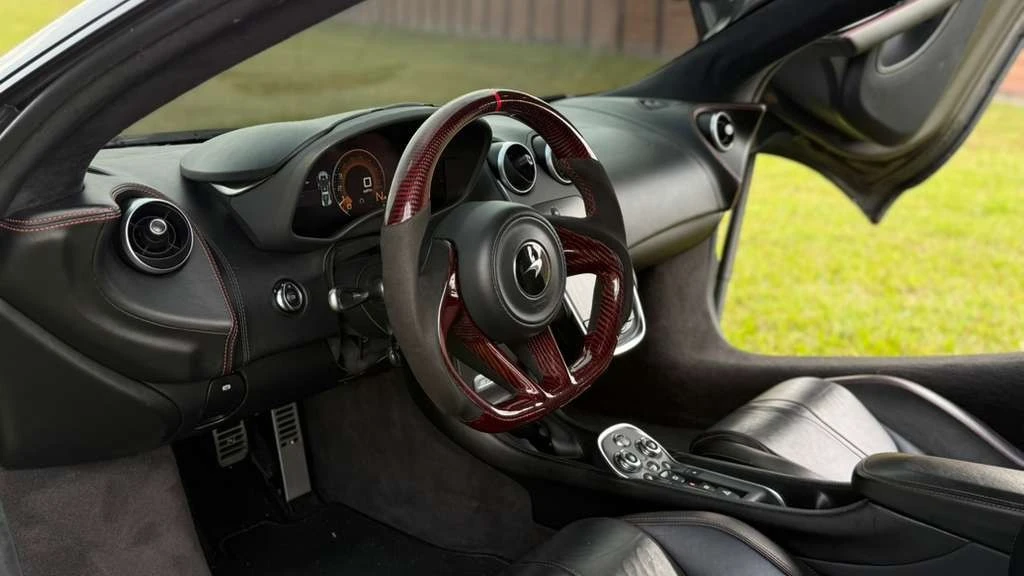 2019 McLaren 570 - Image 11 of 22